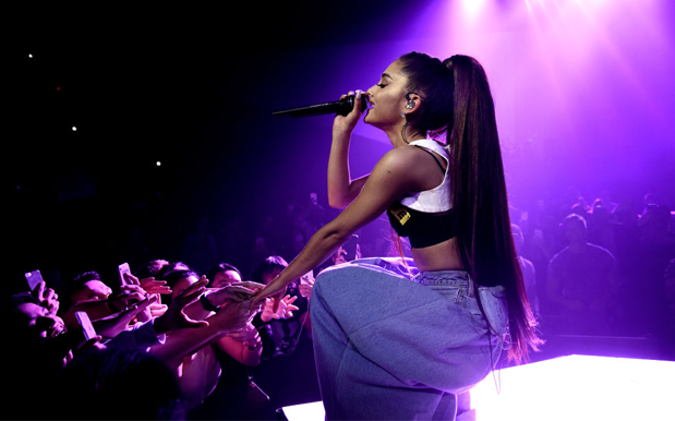 Panic Grips Manchester Arena After An Explosion At Ariana Grande’s (@arianagrande) Concert!
